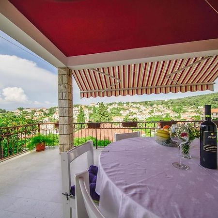 Apartman Mate Splitska Kültér fotó