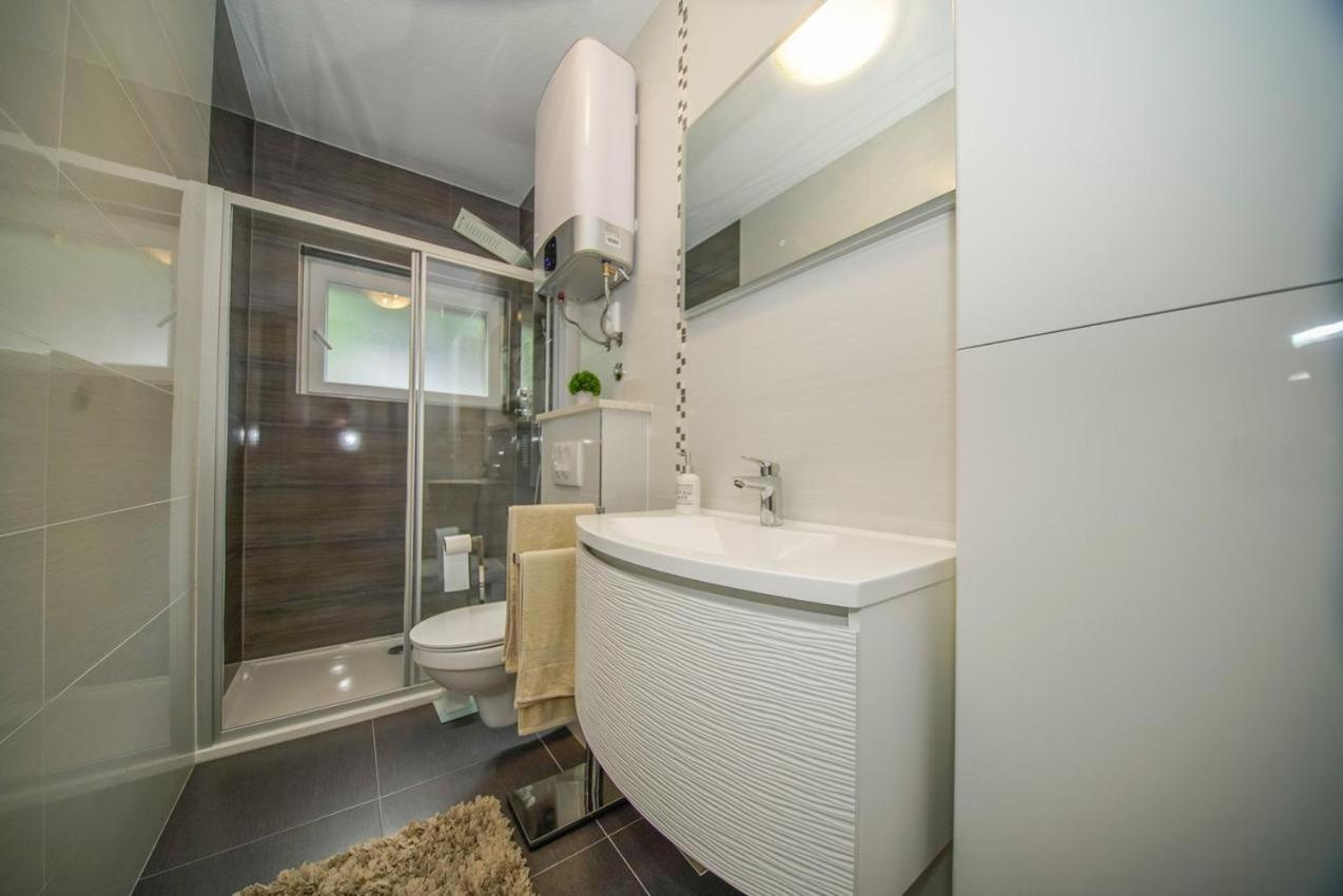 Apartman Mate Splitska Kültér fotó