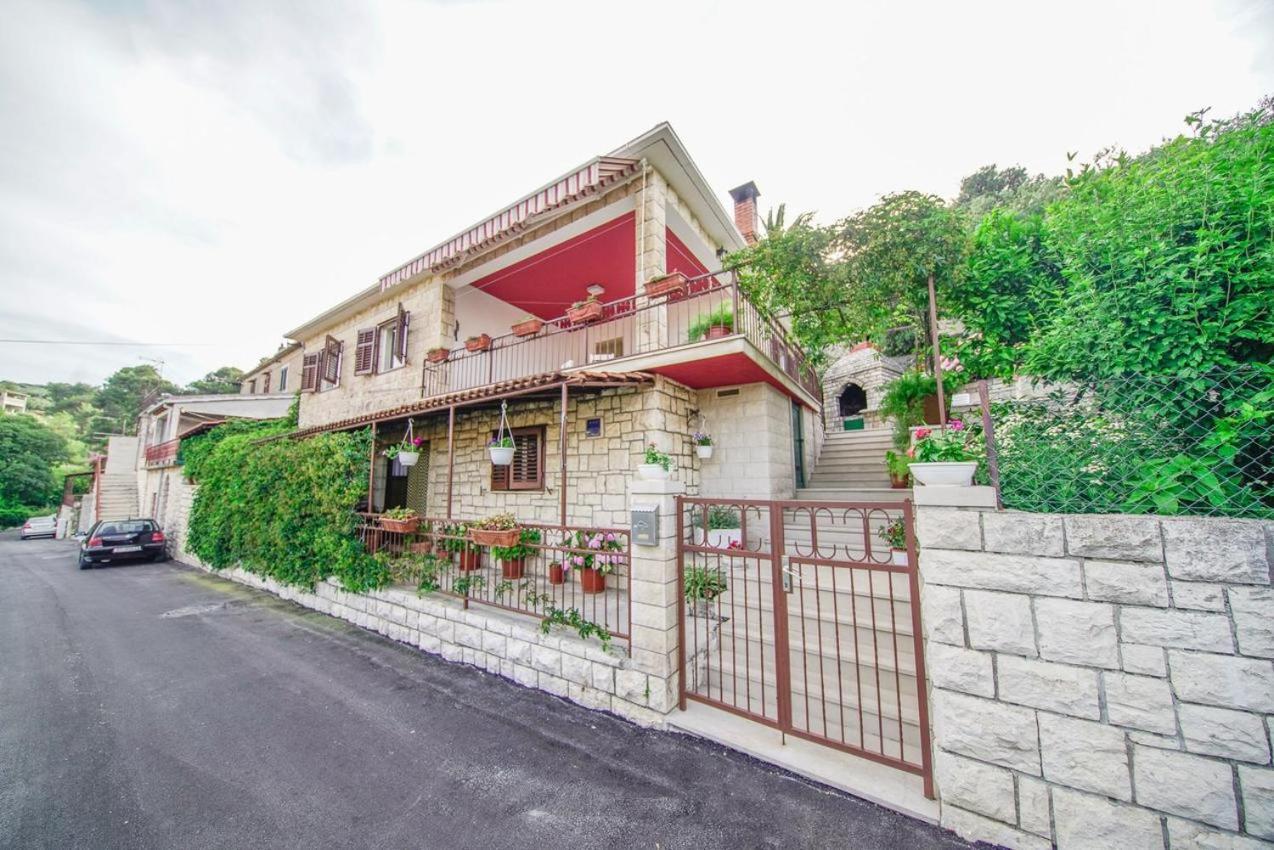 Apartman Mate Splitska Kültér fotó